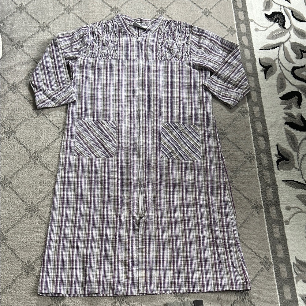 Country Store Plaid Seersucker Women's Zip Front Robe